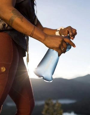 LifeStraw Peak Series Collapsible Squeeze 1L Bottle with Filter Mountain Blue