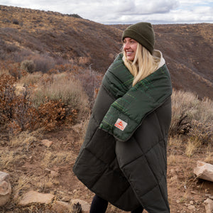Kelty Bestie Blanket Winter Moss Treeline
